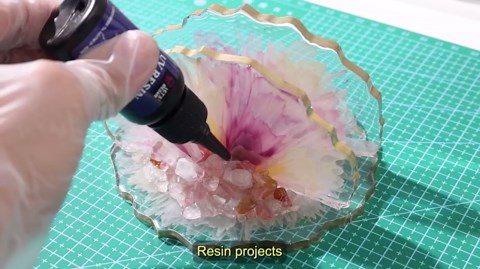 LET'S RESIN 30g UV Resin Flashlight Kit with Light, Bonding&Curing in Seconds, Jewelry UV Glue Adhesive for Plastic Repair, Glass Light, Craft Decor