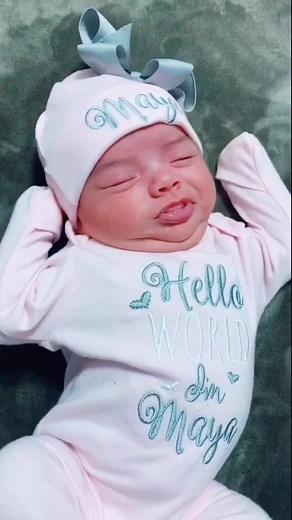 I swear it never fails.. EVERYTIME I CHANGE HER SHE POOPS 💩 😂 #comedy #momlife #momsoftiktok