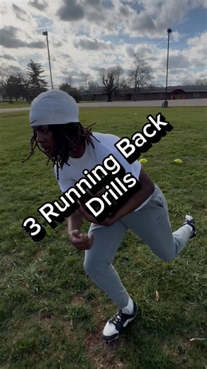 Coach Hurst | 3 Running Back drills. Follow for more‼️ - 1. Change of Direction reaction. 2. Jump cut and Spin move. 3. Quick Reaction. - #runningback... | Instagram