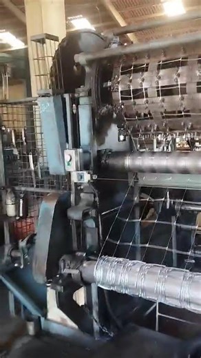 #162-216 Hurricane Hinge Joint Fence Machine - video 4