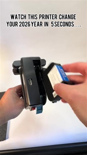 Tired of labels, codes, and markings being slow or messy? PrintyPocket lets you print instantly, on almost any surface wherever you are. #creatorsearchinsights #handheldprinter #labelprint #inkjetprinting