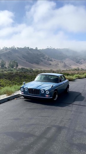 1972 Jaguar XJ6 Upgraded with Chevy 350 Engine | Classic Car Mods