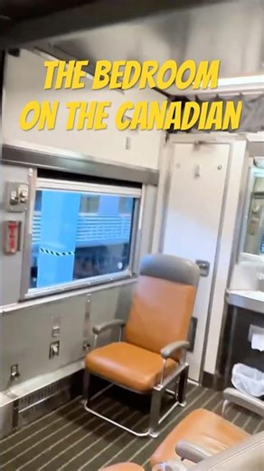 The Bedroom on the Canadian train #canada #viarail #railway #trainspotting #train #travel #railfan