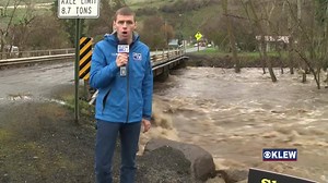 Flood waters rose around homes and shut down roads in Kamiah, Lapwai and other parts of the Nez Perce tribal lands as a State of Emergency on the reservation had people preparing for evacuations. More: https://bit.ly/2KjJAD0 | KLEW News