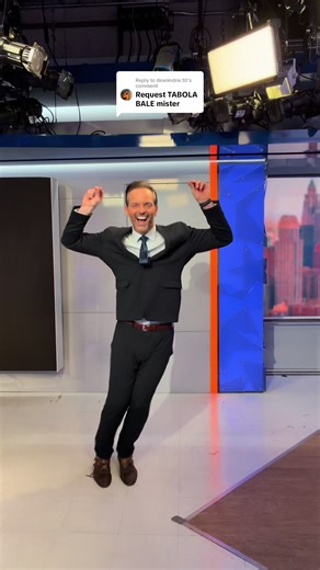 Replying to @dewiindrie.10 AKU CINTA INDONESIA 🇮🇩 😍 🇺🇸 #indonesia🇮🇩 #dance #nyc #trend #tabolabale