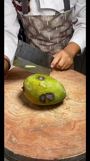 Sample Mango Make Carving cutting design#Fruit cutting#Easy Mango Carving design# | Carol Butler