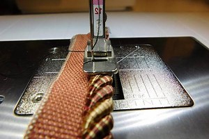 6 Tips For Sewing With Duck Cloth (Needle and Tension)