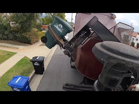 Heil Rapid Rail Greenwaste GoPro