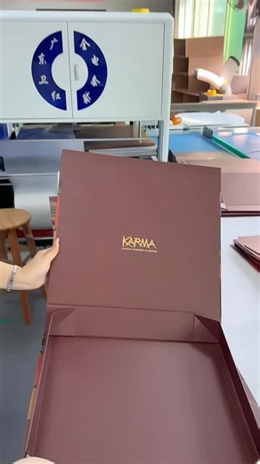 Nancy on Instagram: "Welcome to YYPACKAGING. We specialize in custom packaging solutions tailored to your product and brand. From material selection to production, we handle every detail. #giftboxpackaging #luxurypackaging #custombox #rigidbox #premiumpackaging packagingforbrands"