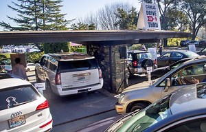 From Canlis to Revel, here’s what ‘no dining room service’ is like for Seattle’s restaurants amid coronavirus outbreak