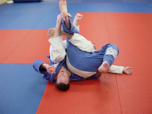 How to Ninja Roll in Brazilian Jiu-Jitsu