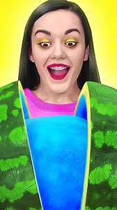 123 GO! French on Instagram: "Hé, les amis ! On a testé les meilleurs trucs et astuces TikTok et vidéos virales pour vérifier si ça fonctionne vraiment. Regarde la vidéo pour tout découvrir ! #drôle #comédie #tiktok #astucesvirales"