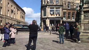18K views · 594 reactions | 壘 Bagpipes play as Ken Buchanan's coffin arrives at St Giles' Cathedral for his memorial service | Edinburgh Evening News | Facebook