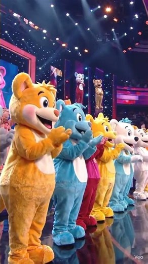 Mascot Theater Applause | Cute Mascots Clapping and Bowing on Stage