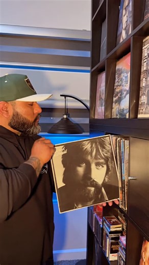 Mario Santana on Instagram: "Michael McDonald - keep forgetting. (1982) on the marantz 6200. #vintageaudio #hifi #turntable #vinylcommunity #nowspinning Pullover hoody and shirt from @tattoosanctumep"