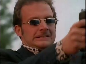 skinned alive / 1990 horror movie
