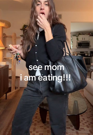 ootd & also proof to my mother that i eat