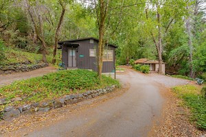 1160 W Standley St, Ukiah, CA 95482 - MLS 322063482 - Coldwell Banker