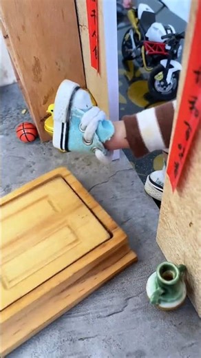 चिंटू स्कूल से घर आ गया🤯🥵 ll Carriage House wooden artist ll #cartoon #shortvideo