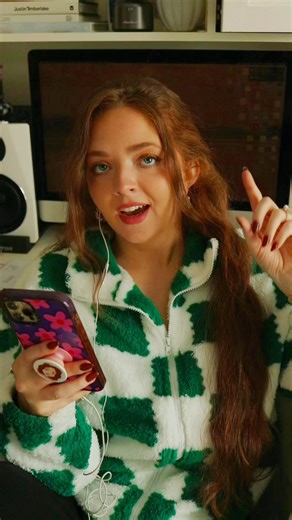 Pitch shift your vocal takes with the transpose tool to nail any song effortlessly! ✨🎤 #bandlab #musicproduction #vocalproduction #vocalists #musicproduction #musictips | BandLab