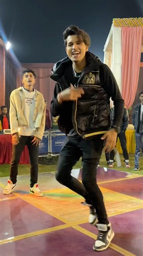 ￼Blue Eyes song Dance #dance #blueeyes #performence #marriage #dj #sam7style #trendingdance ￼￼￼