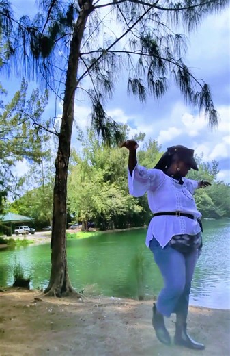 Ekene Diri Chineke #gospelmusic at the 🐺 lake park on July 1