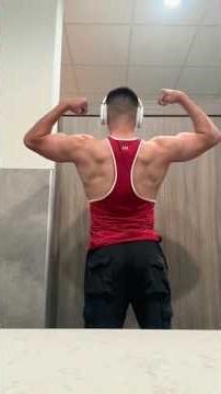 Old back workout from 2025 #motivation #bodybuilding #aesthetic #consistency #viral