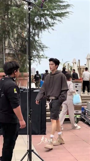 Unveiling the Secret of Long Legs: Wang Xingyue & Zhou Jingze's Secret Weapon