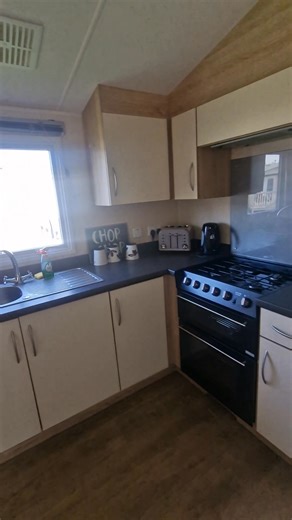 This spacious 10 berth is perfect for sharing! | Butlins Skegness Caravan hire by Cosy Caravans