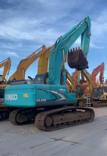 Kobelco SK200: A Preferred Choice in Heavy Machinery