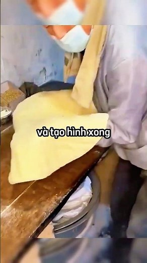 The old traditional method of making bread in China 😱#shortvideo
