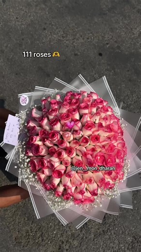 Location:-Dharan Vrc meat mart opposite 💗🌸🫶#jen__mon_dharan #dharan #foryoupageofficiall #bouquet #111roses