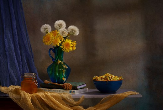Home is where the art is: How to set up a still life studio