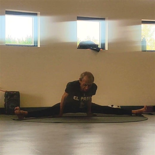 Yoga fuerza y esfuerzo 🧘‍♂️