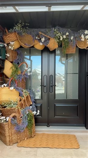 Finally justified my basket hoarding tendency as a basket ~collection~ #springdecor #frontdoor