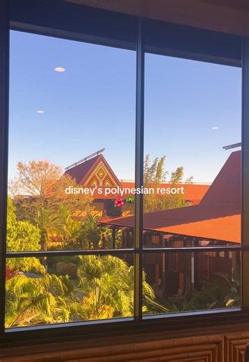 an island getaway moments away from the magic kingdom 🌴🌺 #disneyworld #disneyresorts #polynesianresort #disneyspolynesianresort