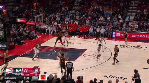 Garrison Mathews gets the tough 3-pointer to fall