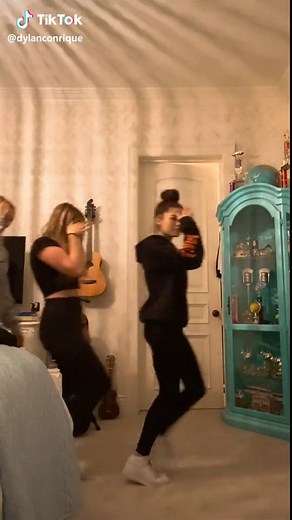 Dylan Conrique (@dylanconrique)’s videos with Slide Around - Chance the Rapper