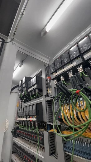 Factory PLC Siemens - Learn about PLC and Electrical Systems with CapCut