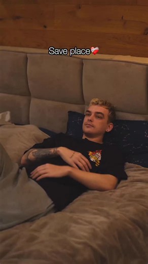 CoupleLatte on Instagram: "His hugs feel like the safest place🫂❤️‍🩹 | Follow @couple2latte"