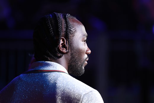 Terence Crawford will feel Canelo Alvarez’s ‘size and presence’