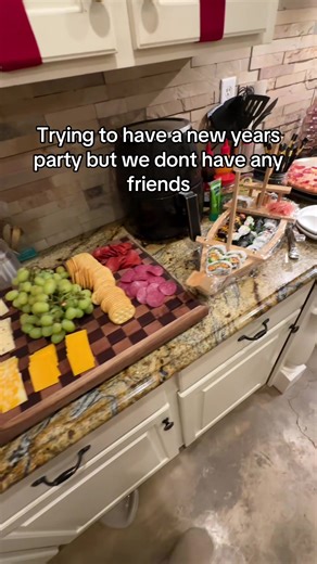 New Year's Party Ideas for Couples and Friend Groups