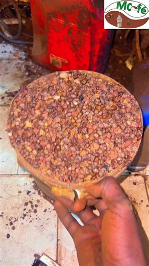 Vous avez été 100 000 à valider, voici pourquoi... 📈☕ Chez M-CAFÉ, la qualité n'est pas un hasard. C'est un dosage précis (9% de Diar), une torréfaction artisanale et un amour du travail bien fait. 🇸🇳✨ Découvrez les coulisses de l'excellence. 📞 Commandes : 77 649 86 15 #Qualité Premium #CafeTouba #Mcafe #SavoirFaire #Senegal