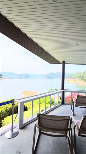 청남대 그늘하우스에서 바라본 대청호수 #대통령별장 #씨크릿가든 #travel #청남대 #golf #청주가볼만한곳 #여행 #충북가볼만한곳 #충북여행