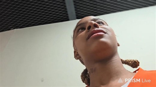 open the cell let Dat girl outta jail ayee