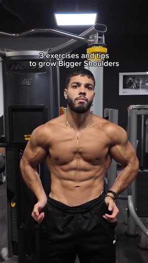 Maz • Gym Tips and Workouts on Instagram: "Grow Your Shoulders 🥥 #gym #gymtips #shoulderworkout"
