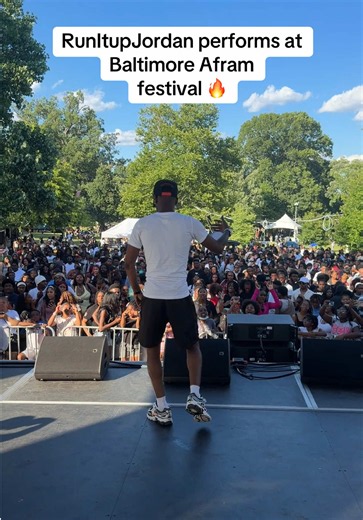 Performed one of my biggest songs 😭🔥 iykyk 🤞🏾 #fyp #afram #baltimore #runitupjordan