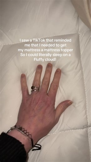 Transform Your Sleep with a Fluffy Mattress Topper
