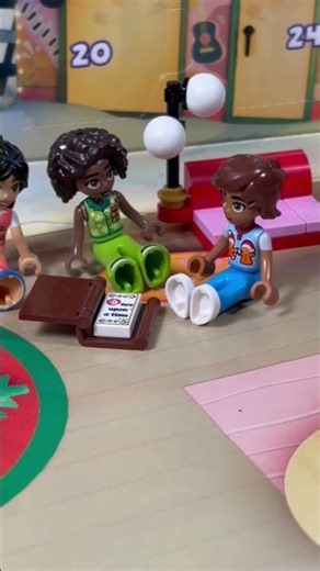 LEGO 42668 Friends Advent Calendar 2025 Day 13