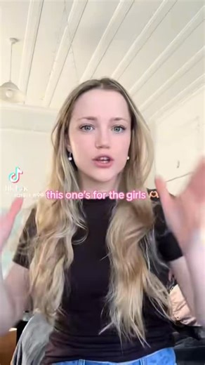 Wait… girls wear g-strings as an every day undie?! 🩲 Yep. But here’s what it does to your 🐱 health and alternative options!! References: Anderson, M. R., Klink, K., & Cohrssen, A. (2004). Evaluation of vaginal complaints. JAMA, 291(11), 1368–1379. Farage, M. A., Miller, K. W., & Sobel, J. D. (2010). Vulvar susceptibility to candidiasis: Increased permeability of the stratum corneum of the vulva. American Journal of Obstetrics and Gynecology, 202(6), 602.e1–602.e6.c #pelvicfloor #postpartum #wo